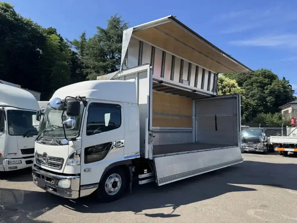 日野 レンジャー 中型/増トン ウイング パワーゲート ベッドの中古トラック画像5