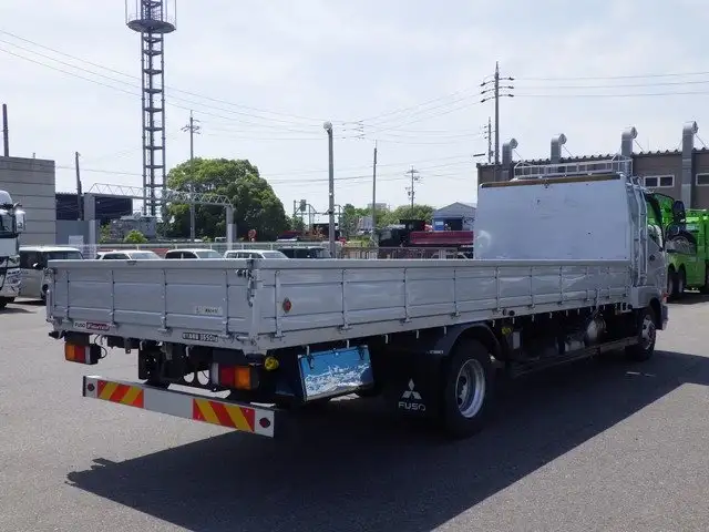 三菱 ファイター 中型/増トン 平ボディ ベッド 2KG-FK62Fの中古トラック画像3