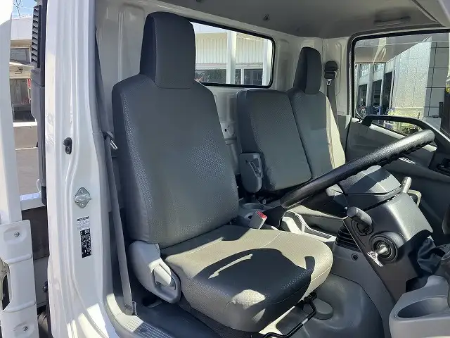日野 デュトロ 小型 平ボディ 2RG-XZU710M R2の中古トラック画像10