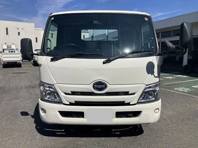 日野 デュトロ 小型 平ボディ 2RG-XZU710M R2の中古トラック画像2