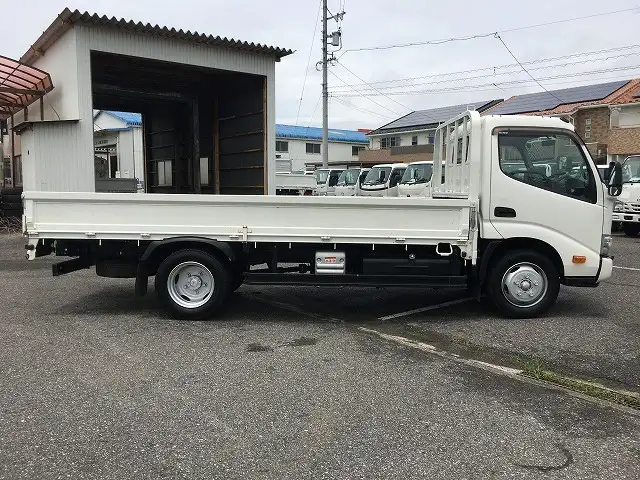 日野 デュトロ 小型 平ボディ 2RG-XZU655M H31/R1の中古トラック画像3