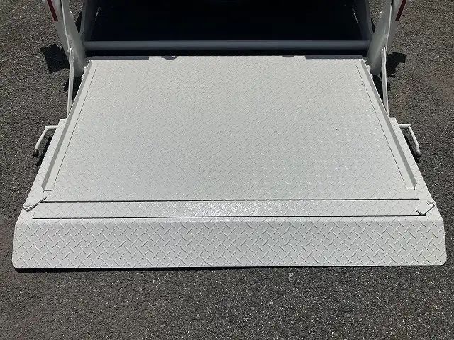 日野 デュトロ 小型 平ボディ Wキャブ パワーゲートの中古トラック画像8