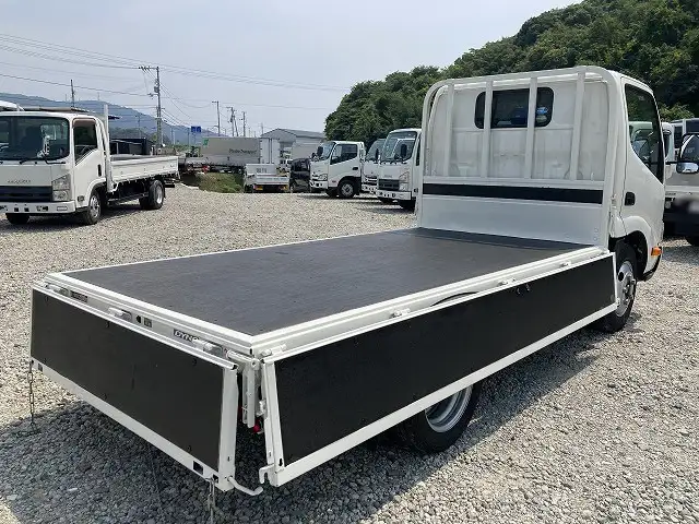 トヨタ ダイナ 小型 平ボディ 2RG-XZC605 R2の中古トラック画像6