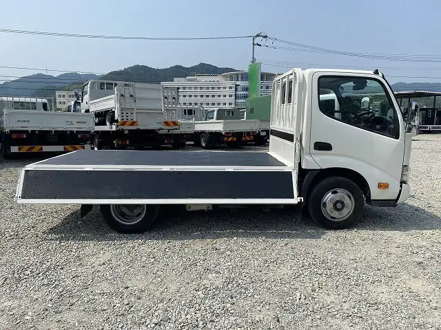 トヨタ ダイナ 小型 平ボディ 2RG-XZU605 R2の中古トラック画像6