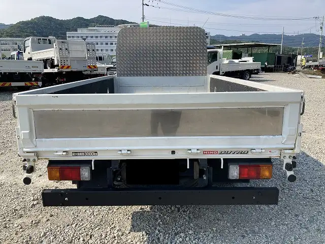 日野 デュトロ 小型 平ボディ 床鉄板 2RG-XZU645Mの中古トラック画像4