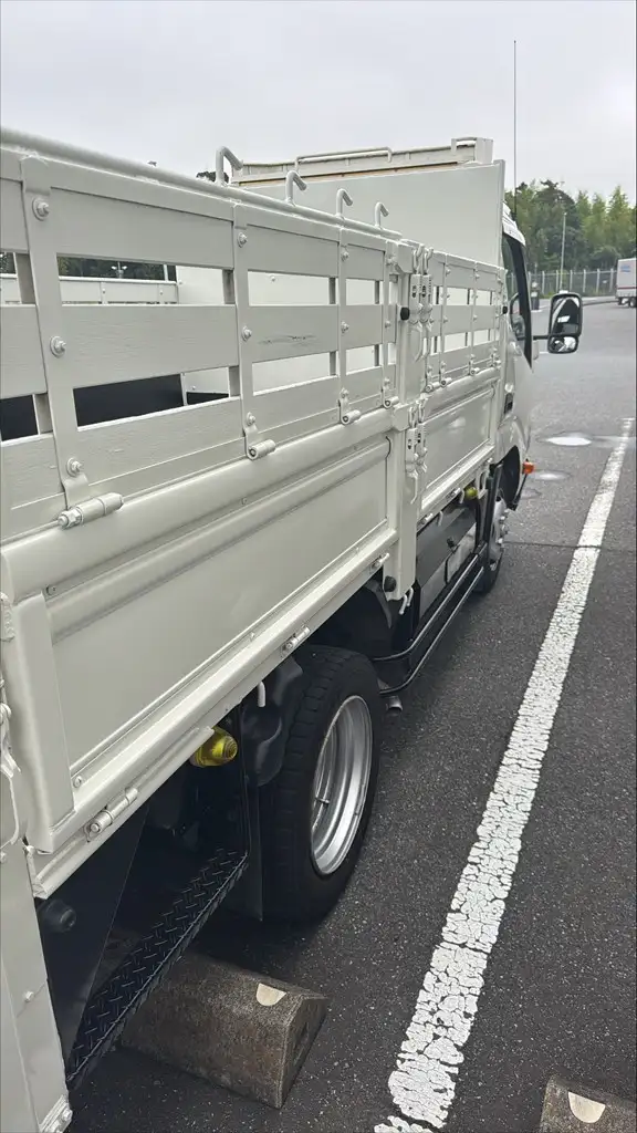 日野 デュトロ 小型 平ボディ パワーゲート NBG-BZU600Mの中古トラック画像3