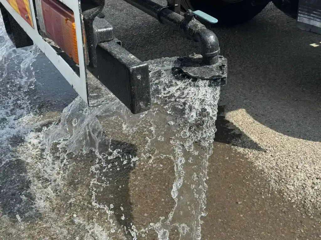 日野 デュトロ 小型 タンク車 散水車 SDG-XZU700Xの中古トラック画像11
