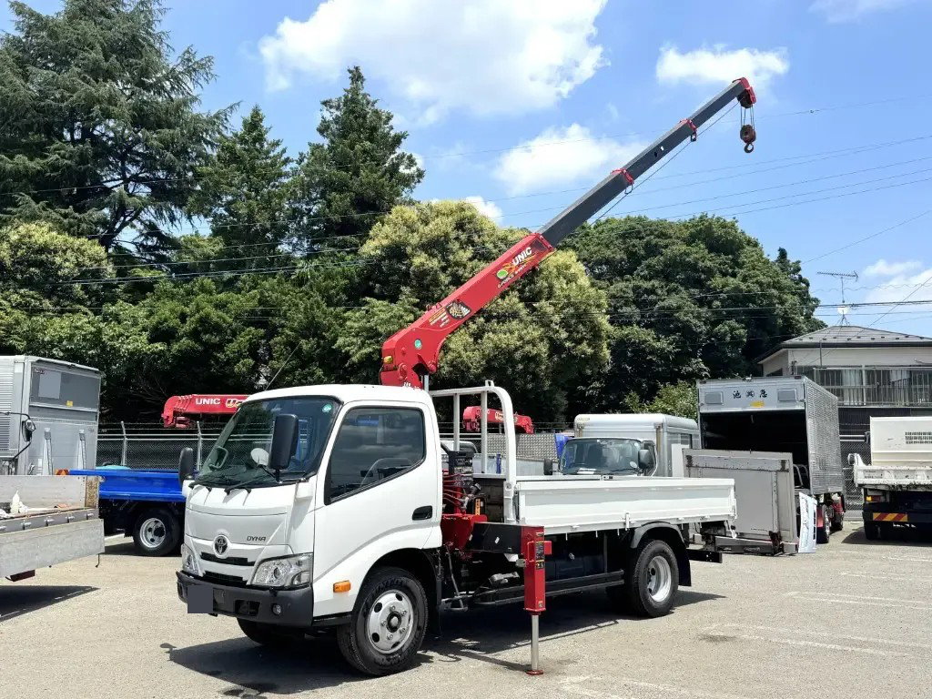 トヨタ ダイナ 小型 クレーン付 4段 ラジコン の中古トラック【車両No.99387】