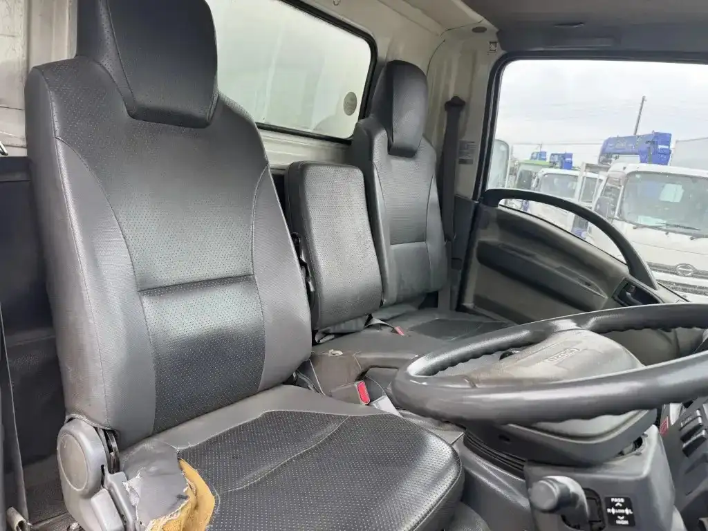 いすゞ エルフ 小型 パッカー車 巻き込み式 回転ダンプ式の中古トラック画像10