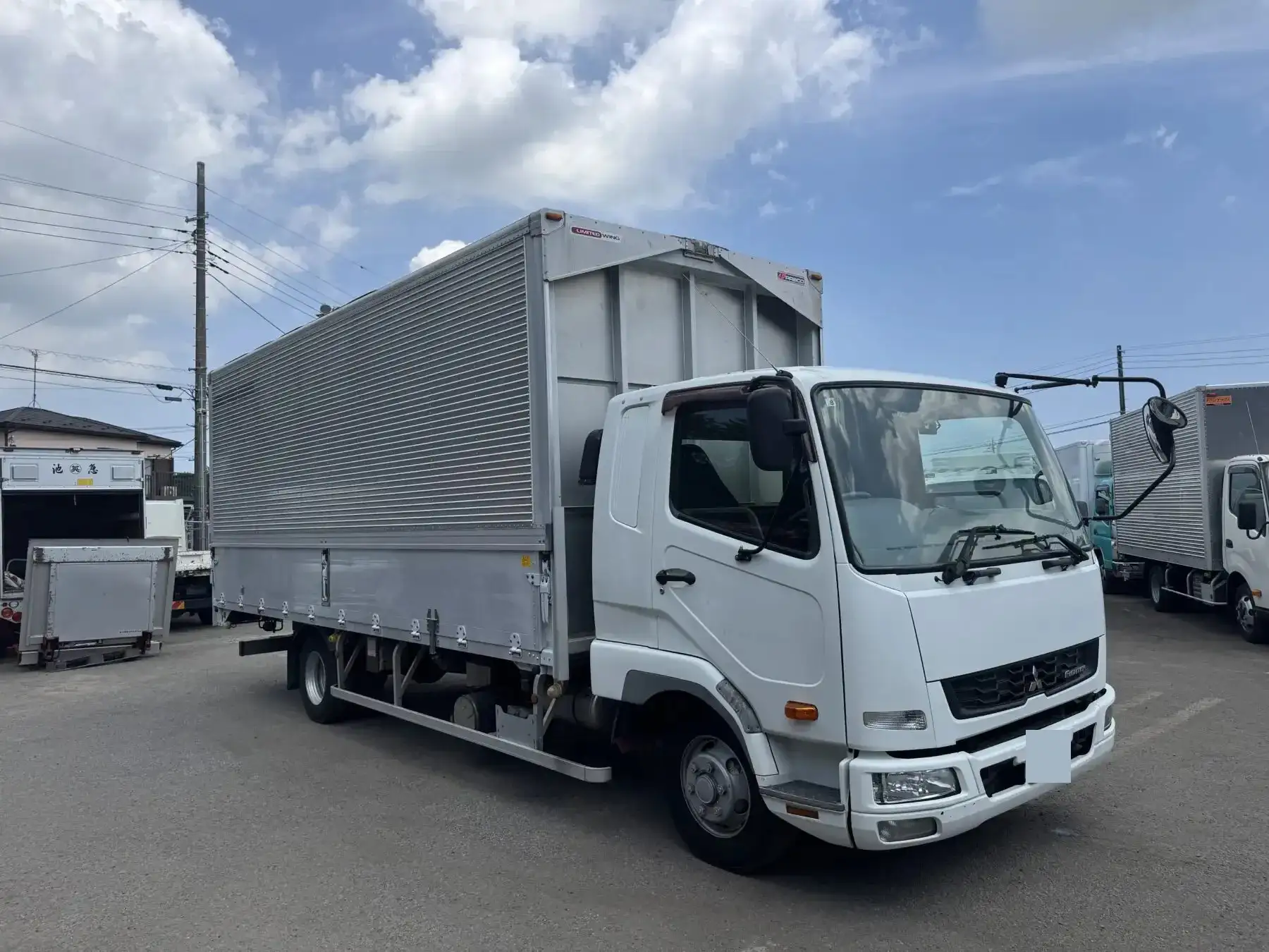 三菱 ファイター 中型/増トン ウイング ベッド TKG-FK61Fの中古トラック画像2