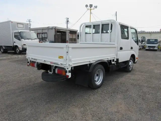 日野 デュトロ 小型 平ボディ Wキャブ 床鉄板の中古トラック画像3