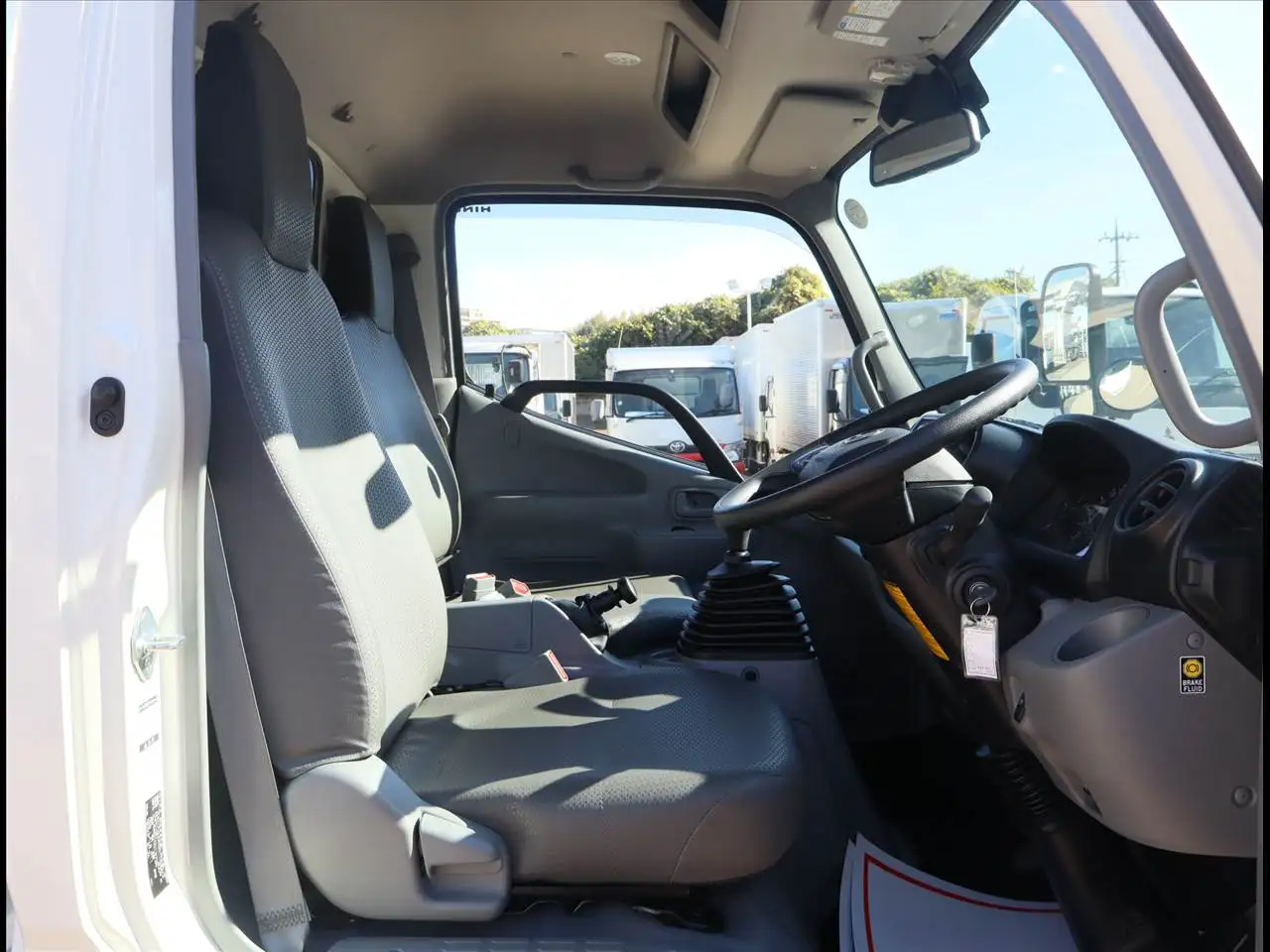 日野 デュトロ 小型 タンク車 ローリー 2DG-XZU685Mの中古トラック画像11