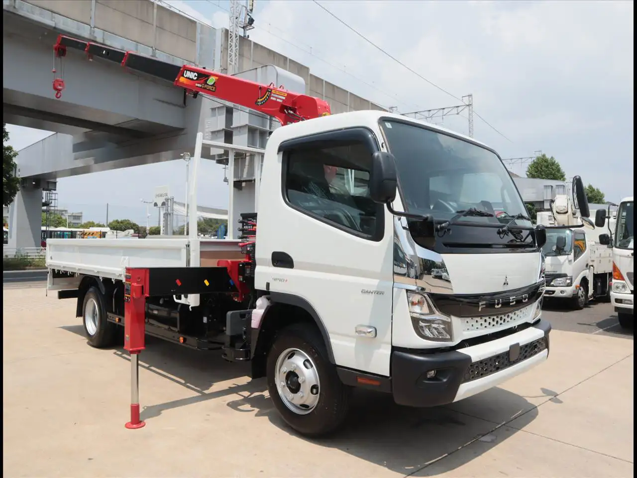 三菱 キャンター 小型 クレーン付 4段 ラジコンの中古トラック画像2