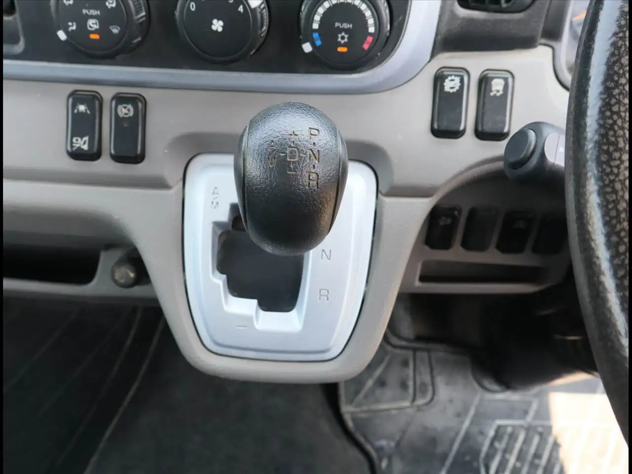 日産 アトラス 小型 ダンプ 2RG-FBA3W R2の中古トラック画像13