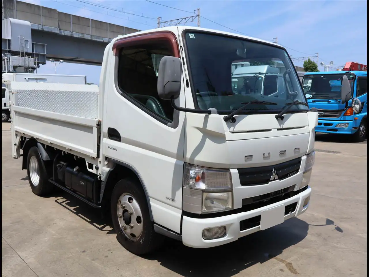 三菱 キャンター 小型 平ボディ パワーゲート SKG-FEA50の中古トラック画像2