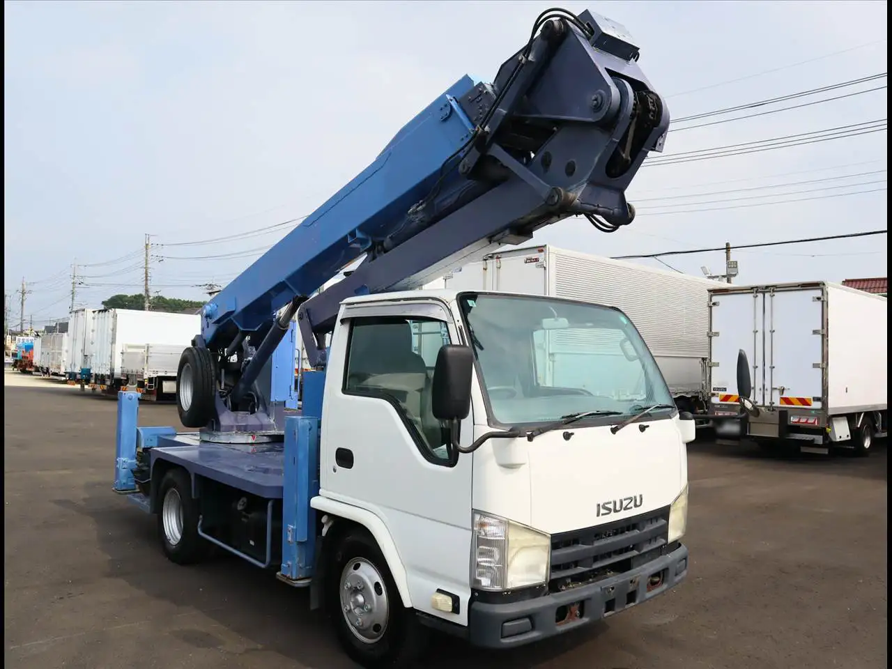 いすゞ エルフ 小型 高所・建柱車 高所作業車 BKG-NKR85Nの中古トラック画像2