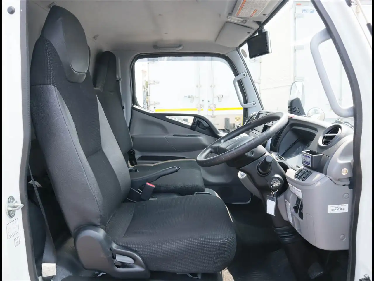 三菱 キャンター 小型 アルミバン TPG-FBA20 H31/R1の中古トラック画像11