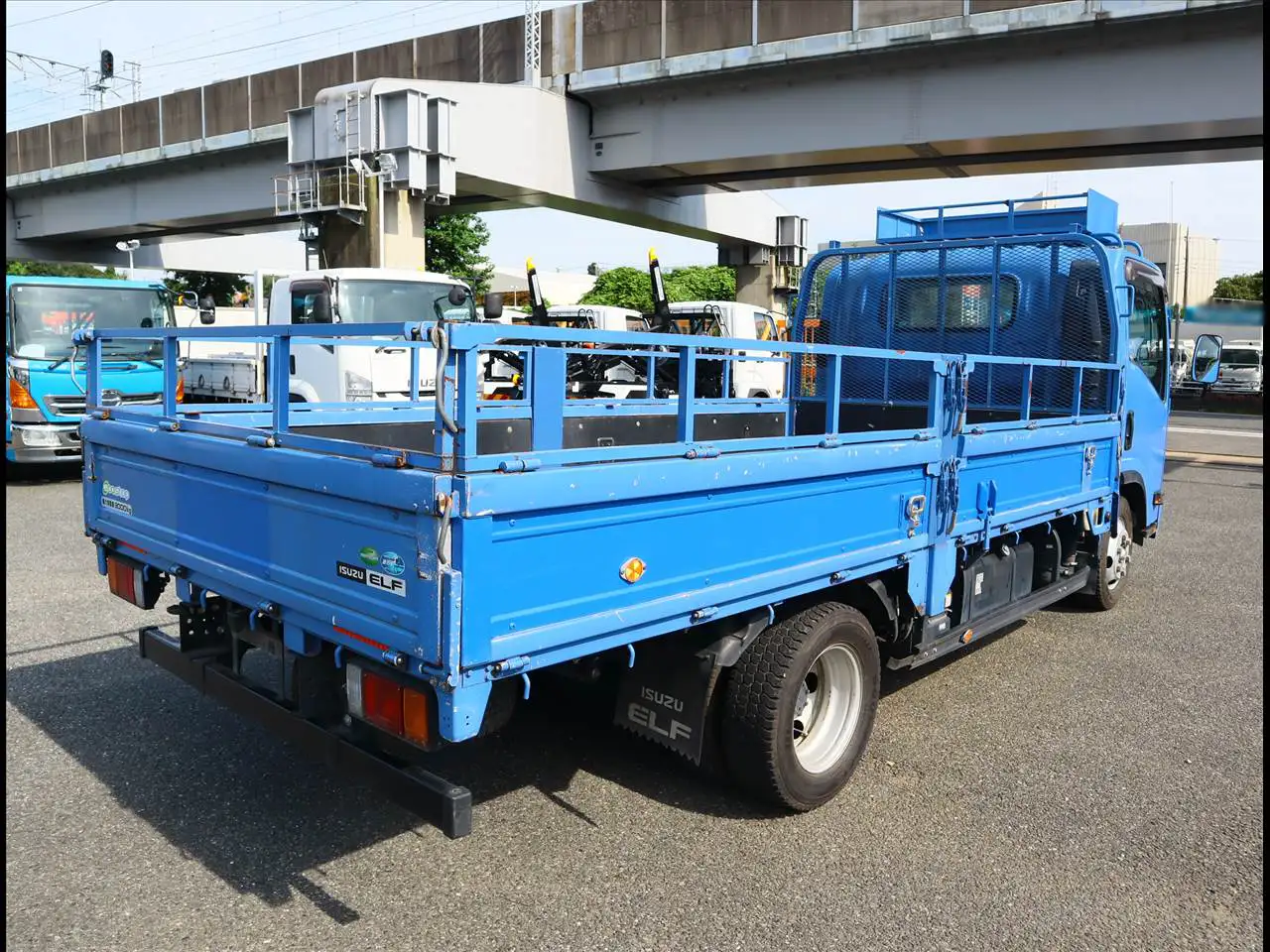 いすゞ エルフ 小型 平ボディ 床鉄板 2RG-NPR88ARの中古トラック画像3
