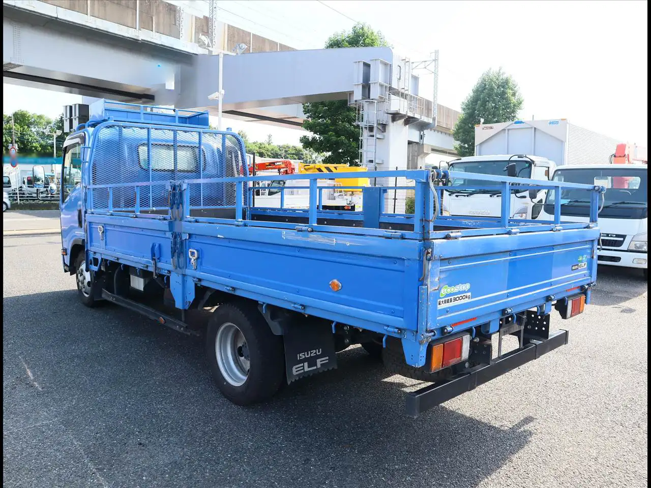 いすゞ エルフ 小型 平ボディ 床鉄板 2RG-NPR88ARの中古トラック画像5