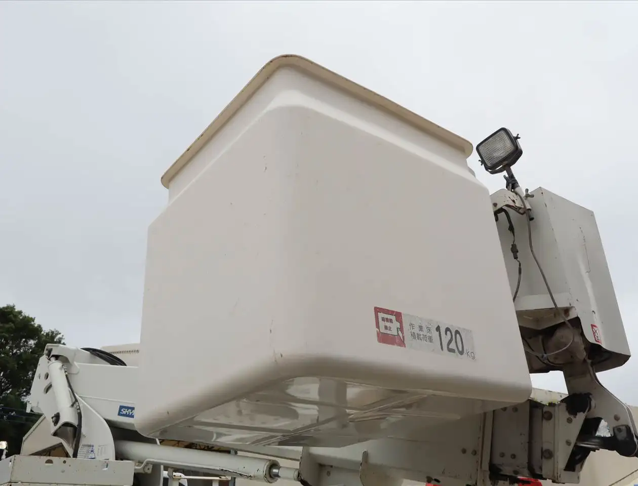 三菱 キャンター 小型 高所・建柱車 高所作業車 電工仕様の中古トラック画像6