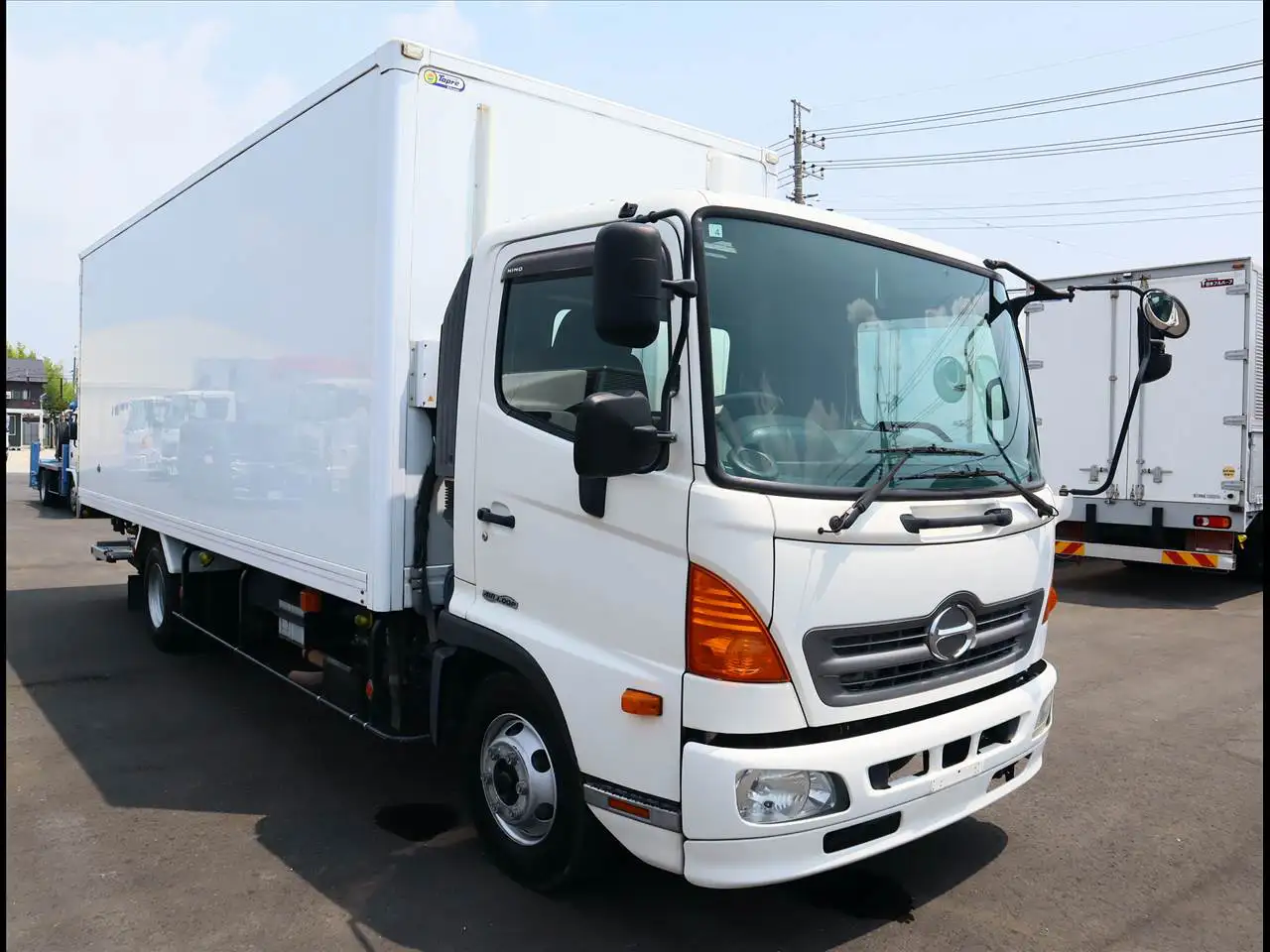 日野 レンジャー 中型/増トン 冷凍冷蔵 低温 パワーゲートの中古トラック画像2