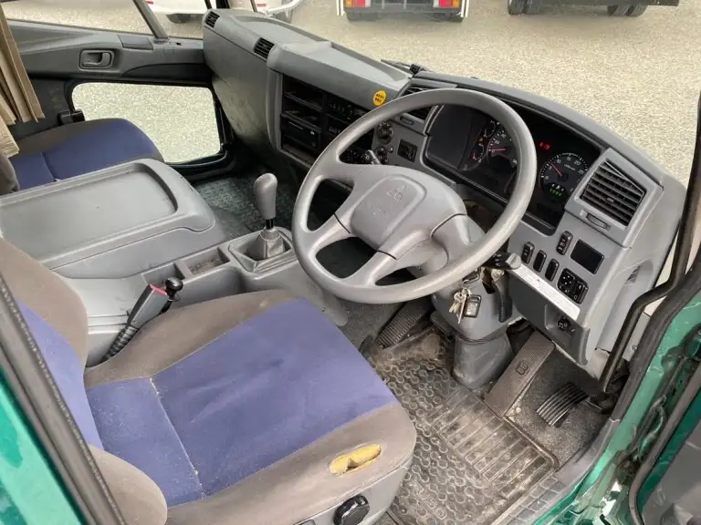 三菱 ファイター 中型/増トン 平ボディ ベッド QKG-FK62FZの中古トラック画像11