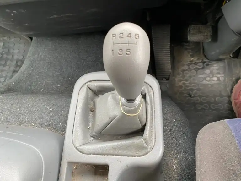 三菱 ファイター 中型/増トン 平ボディ ベッド QKG-FK62FZの中古トラック画像14