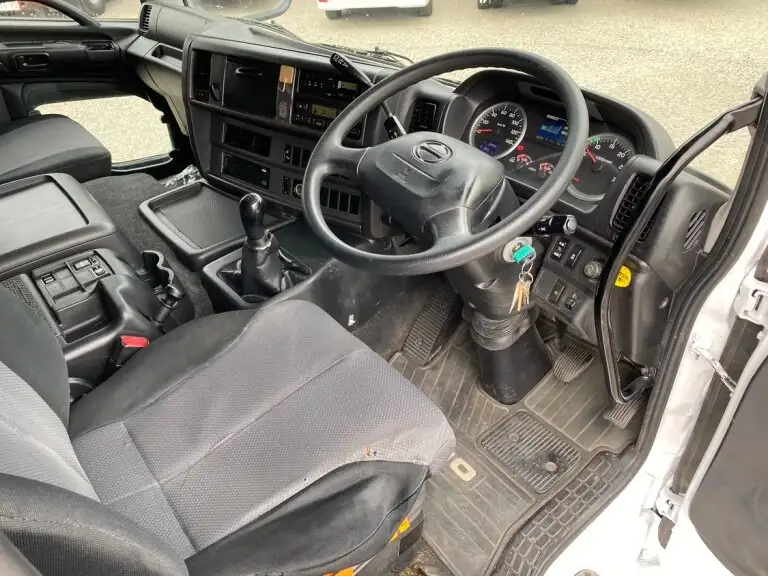 日野 プロフィア 大型 トラクター ハイルーフ 1デフの中古トラック画像11