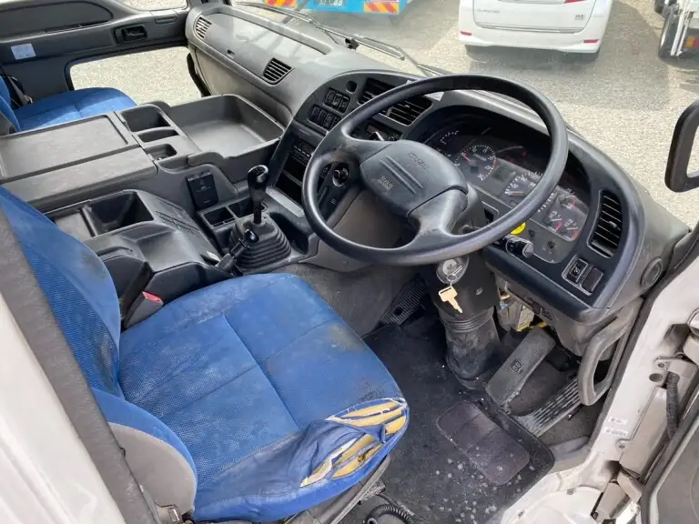 いすゞ ギガ 大型 タンク車 バルク QKG-CYL77Aの中古トラック画像11