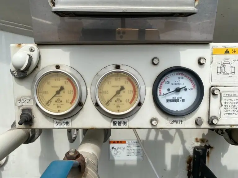 いすゞ ギガ 大型 タンク車 バルク QKG-CYL77Aの中古トラック画像8