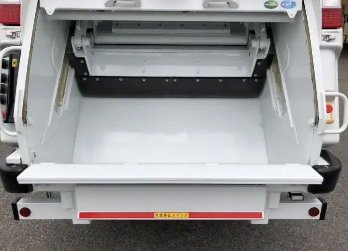 三菱 キャンター 小型 パッカー車 プレス式 2RG-FEAV0の中古トラック画像8