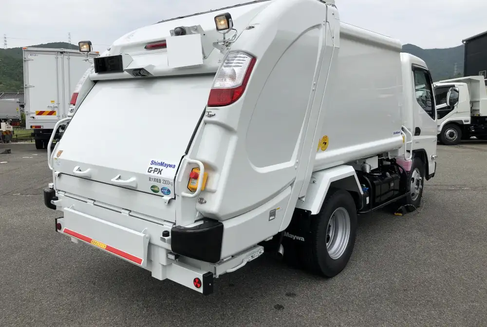 三菱 キャンター 小型 パッカー車 プレス式 2RG-FEAV0の中古トラック画像2