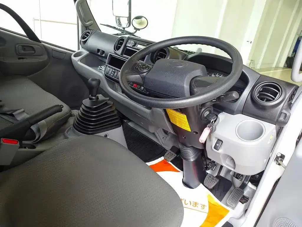 日野 デュトロ 小型 平ボディ 2KG-XZU605M R7の中古トラック画像8