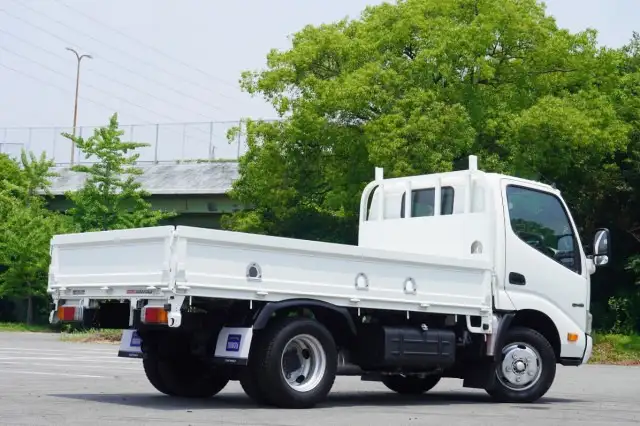 日野 デュトロ 小型 平ボディ 床鉄板 TKG-XZC605Mの中古トラック画像3