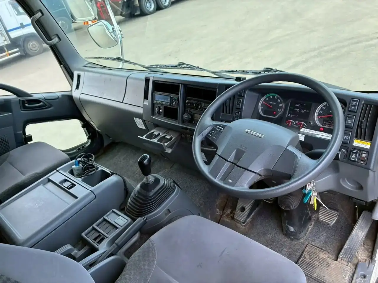いすゞ フォワード 中型/増トン ウイング パワーゲート エアサスの中古トラック画像12