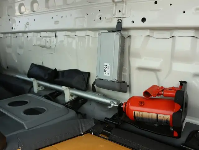 日野 デュトロ 小型 平ボディ パワーゲート 床鉄板の中古トラック画像18