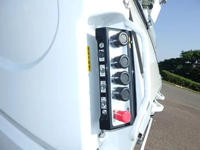 三菱 キャンター 小型 パッカー車 プレス式 2RG-FEAV0の中古トラック画像10