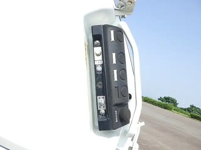 日産UD その他 小型 パッカー車 プレス式 TPG-FEB9Yの中古トラック画像9