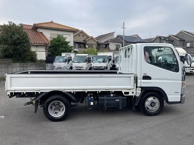 三菱 キャンター 小型 平ボディ 2RG-FBA20 R2の中古トラック画像3