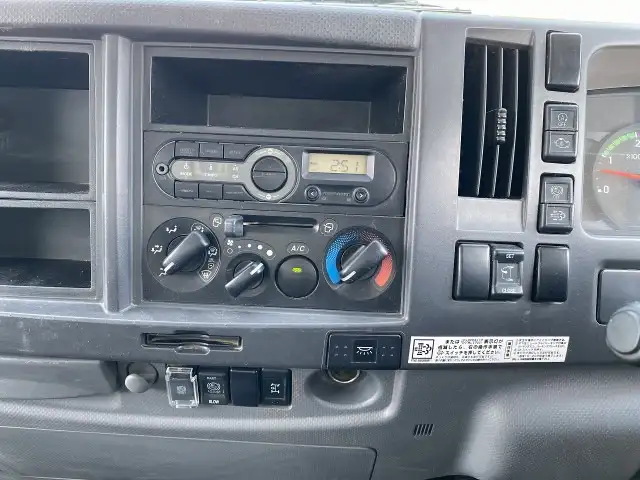 いすゞ フォワード 中型/増トン ダンプ 土砂禁 2RG-FRR90S1の中古トラック画像12