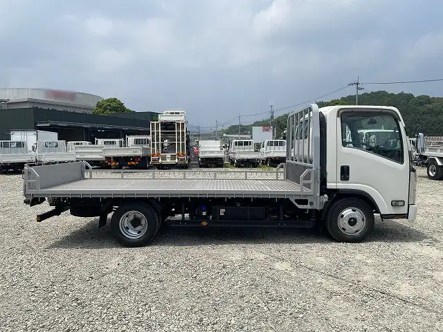 いすゞ エルフ 小型 平ボディ 2RG-NNR88AR H31/R1の中古トラック画像3