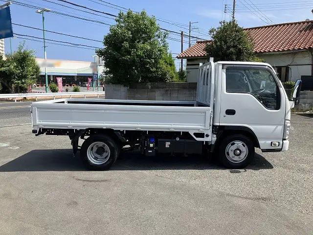 いすゞ エルフ 小型 平ボディ 2RG-NJR88A R2の中古トラック画像2