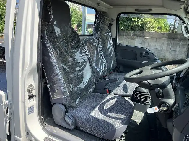 いすゞ エルフ 小型 平ボディ 2RG-NJR88A R2の中古トラック画像10