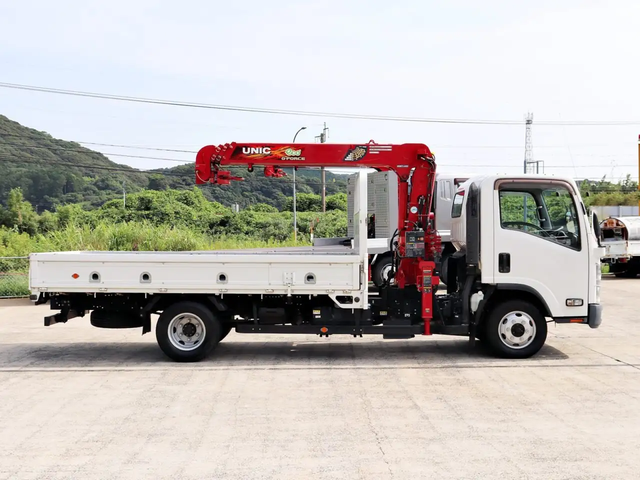 いすゞ エルフ 小型 クレーン付 4段 ラジコンの中古トラック画像2