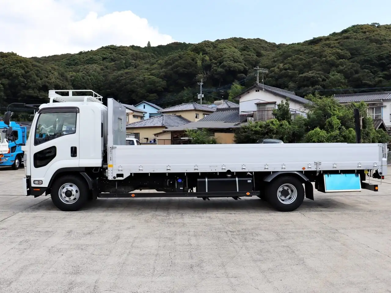 いすゞ フォワード 中型/増トン 平ボディ アルミブロック ベッドの中古トラック画像5