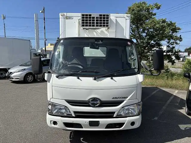 日野 デュトロ 小型 冷凍冷蔵 中温 床ステンの中古トラック画像2
