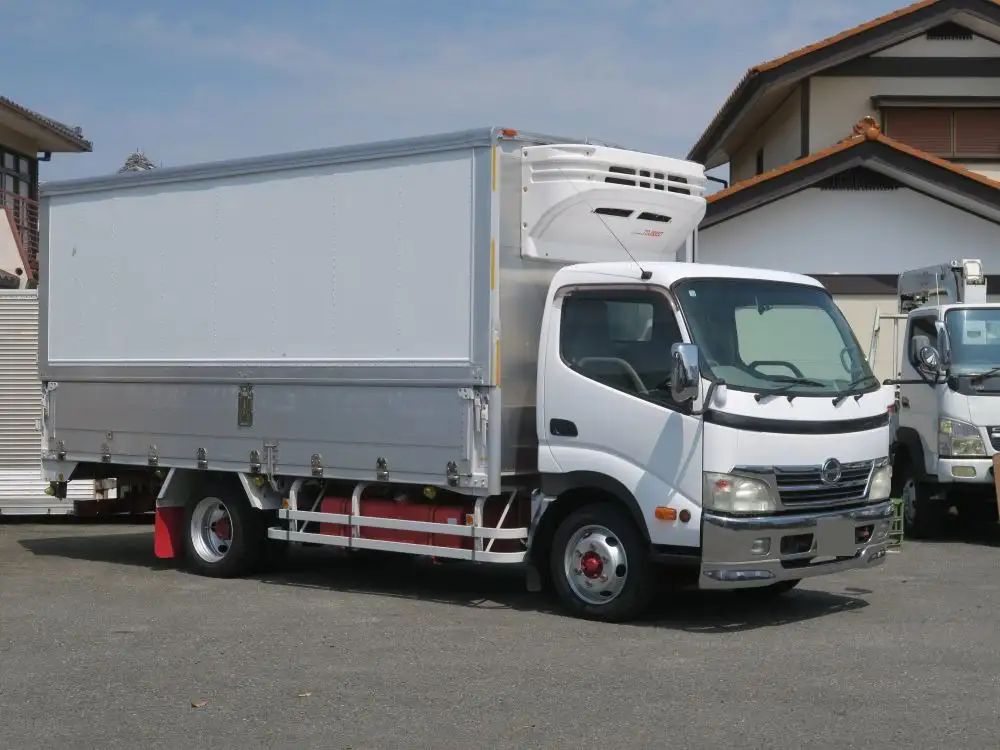 日野 デュトロ 小型 冷凍冷蔵 冷凍ウイング 中温の中古トラック画像2