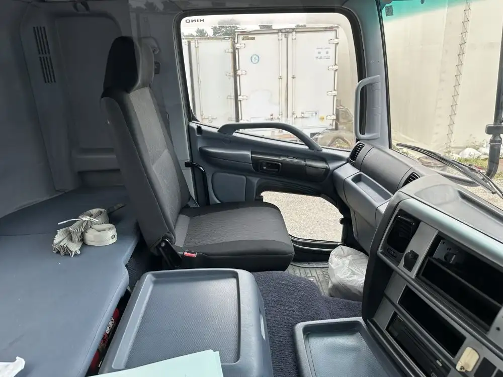日野 プロフィア 大型 タンク車 ローリー BDG-GN1APYAの中古トラック画像13