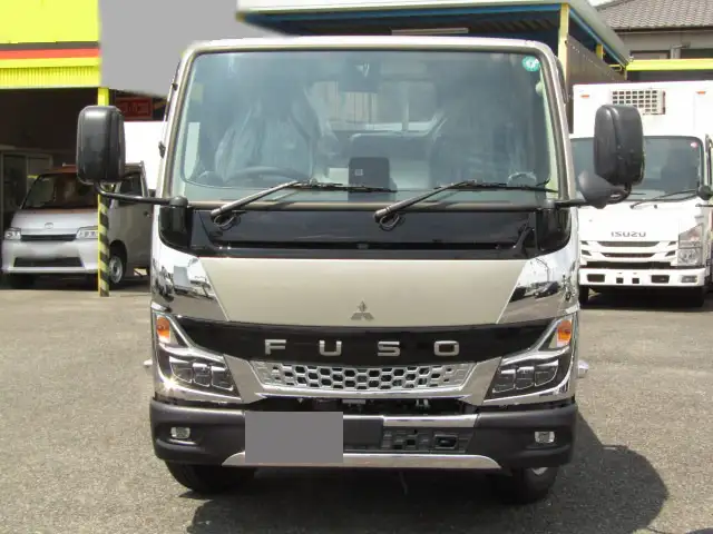 三菱 キャンター 小型 平ボディ カスタム 2RG-FBAV0の中古トラック画像2
