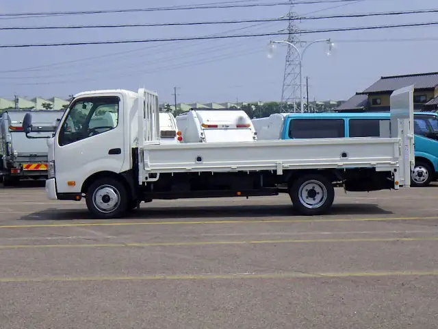 日野 デュトロ 小型 平ボディ パワーゲート TKG-XZC710Mの中古トラック画像4
